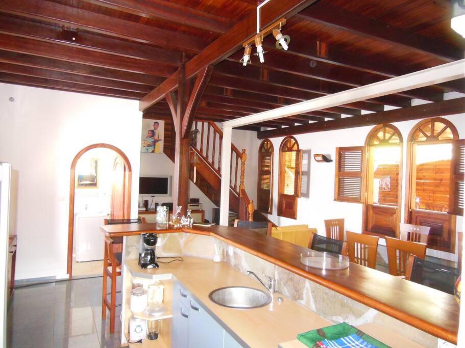 Maison Situee Dans Un Petit Village De Pecheur Le Carbet Extérieur photo